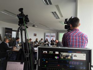 Kameramann bei Pressekonferenz